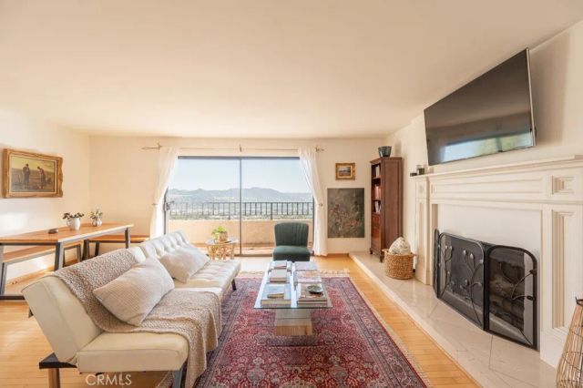 1350 E Tujunga, Burbank, CA 91501