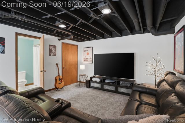 6053 N Bay, Springfield Charter Township, MI 48346