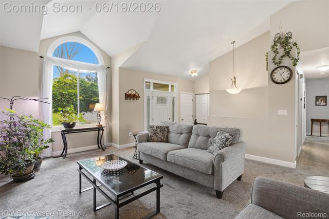 6053 N Bay, Springfield Charter Township, MI 48346