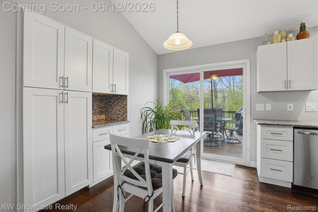 6053 N Bay, Springfield Charter Township, MI 48346