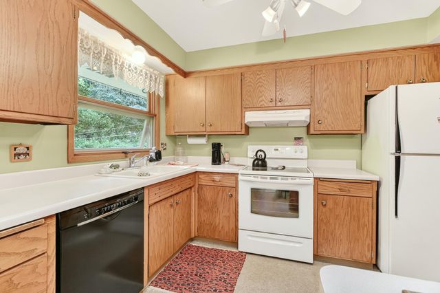 2204 11th Avenue NW, Rochester, MN 55901