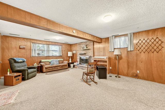 2204 11th Avenue NW, Rochester, MN 55901