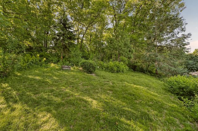 2204 11th Avenue NW, Rochester, MN 55901