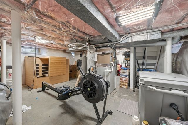 7 Cherry St, Southborough, MA 01745