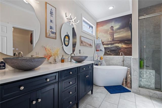 2705 Charlestowne Drive, Mobile, AL 36693