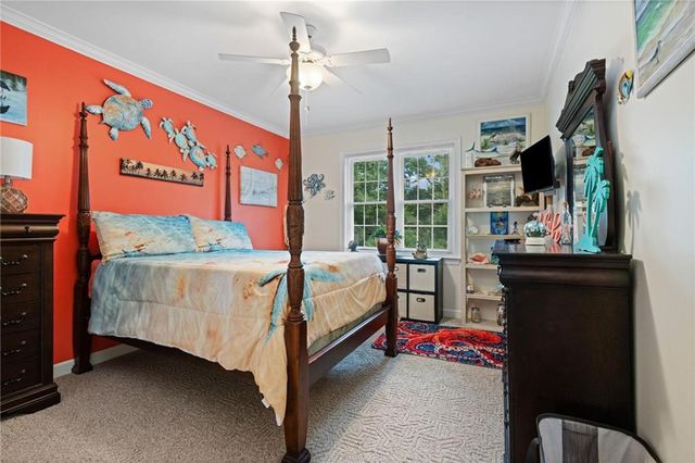 2705 Charlestowne Drive, Mobile, AL 36693