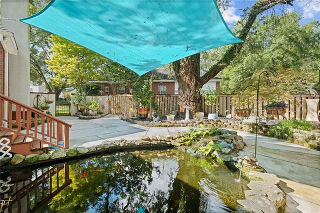 2705 Charlestowne Drive, Mobile, AL 36693