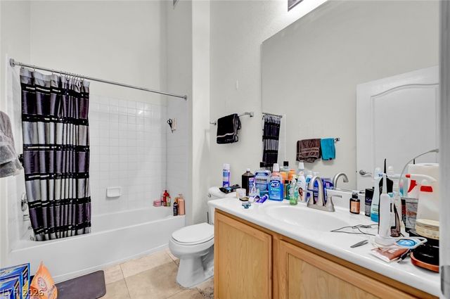 3360 Cactus Shadow Street 201, Las Vegas, NV 89129