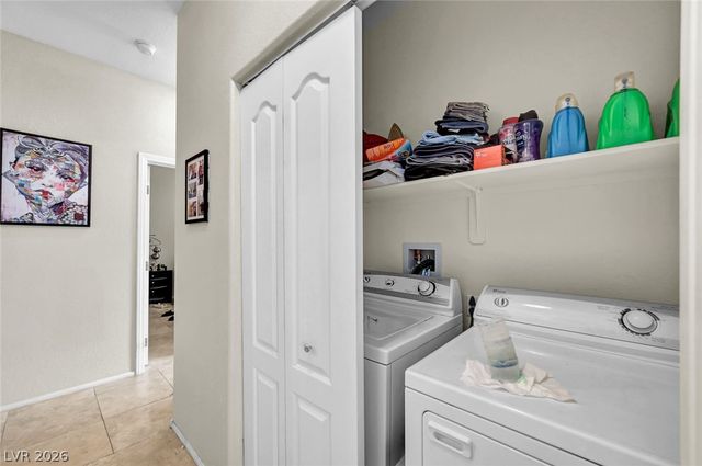 3360 Cactus Shadow Street 201, Las Vegas, NV 89129