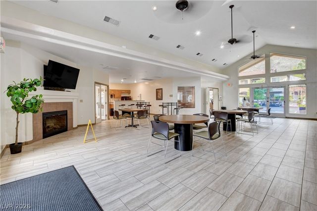 3360 Cactus Shadow Street 201, Las Vegas, NV 89129