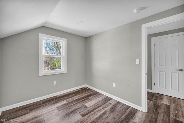 6900 Lawn Avenue, Cleveland, OH 44102