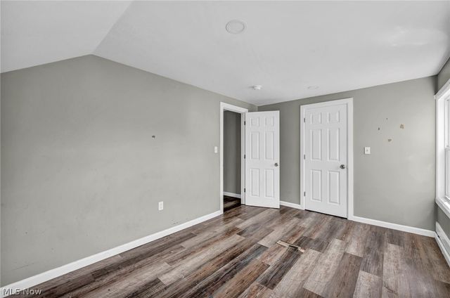 6900 Lawn Avenue, Cleveland, OH 44102