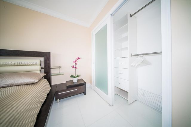 1717 N Bayshore Drive A3646, Miami, FL 33132