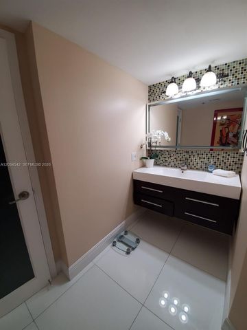 1717 N Bayshore Drive A3646, Miami, FL 33132