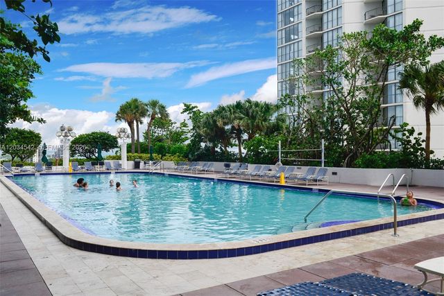 1717 N Bayshore Drive A3646, Miami, FL 33132