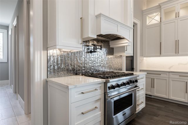 2717 Turtle Shores FRENCH Drive, Bloomfield Charter Township, MI 48302