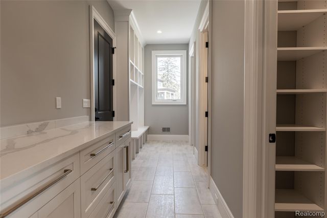 2717 Turtle Shores FRENCH Drive, Bloomfield Charter Township, MI 48302