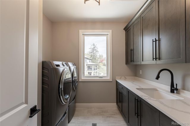 2717 Turtle Shores FRENCH Drive, Bloomfield Charter Township, MI 48302