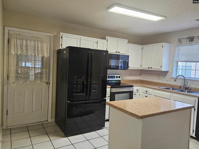 400 Sweet Thorne Road, Irmo, SC 29063