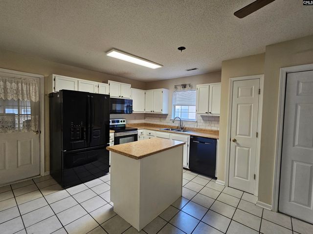 400 Sweet Thorne Road, Irmo, SC 29063