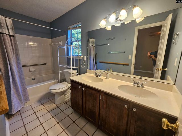 400 Sweet Thorne Road, Irmo, SC 29063