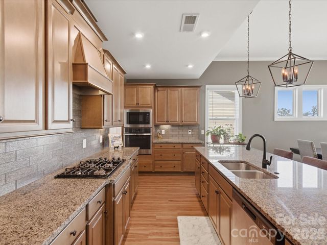 7004 Treetop Court, York, SC 29745