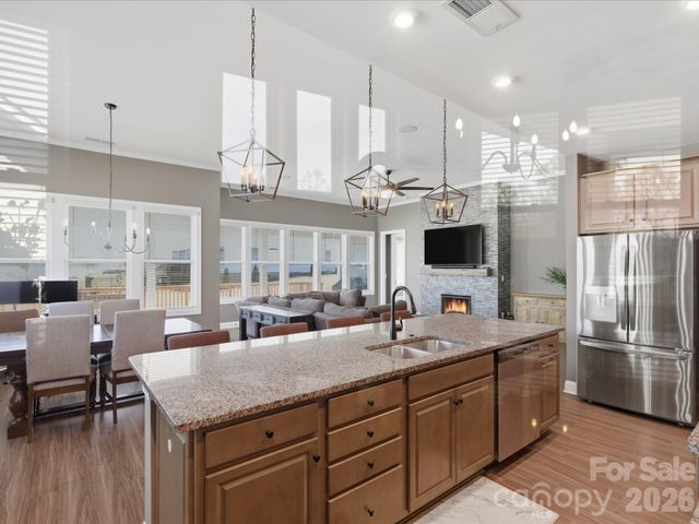 7004 Treetop Court, York, SC 29745