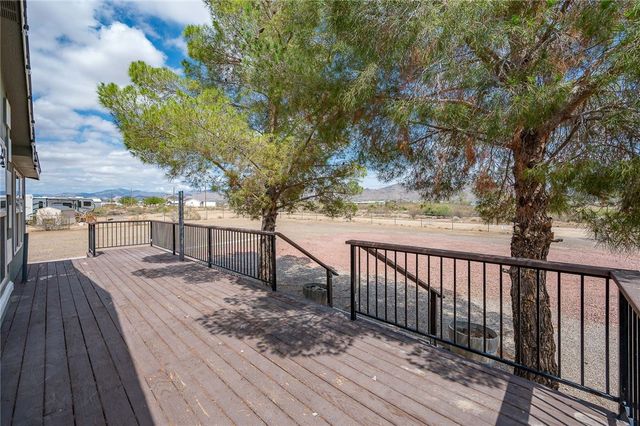 3583 N Avra Road, Golden Valley, AZ 86413