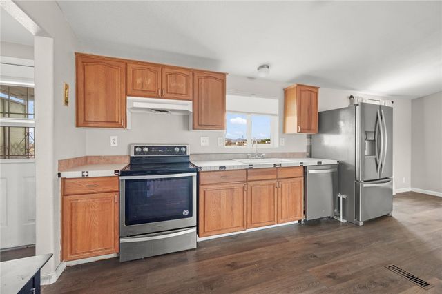 3583 N Avra Road, Golden Valley, AZ 86413