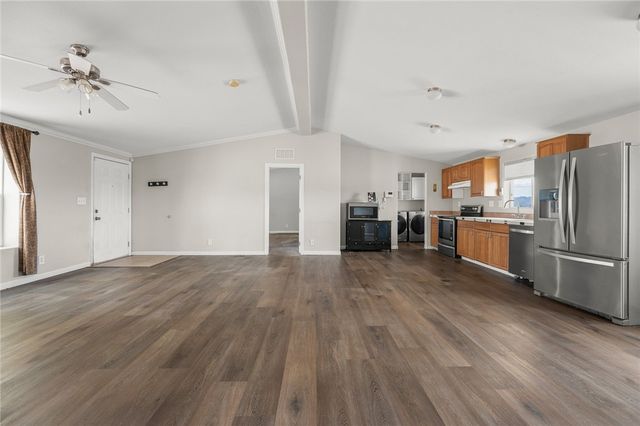 3583 N Avra Road, Golden Valley, AZ 86413