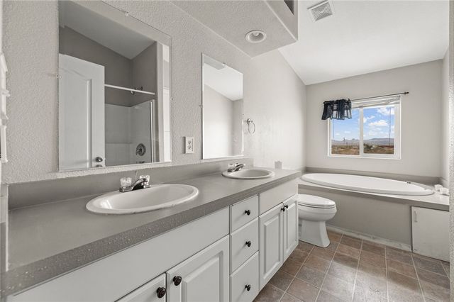 3583 N Avra Road, Golden Valley, AZ 86413