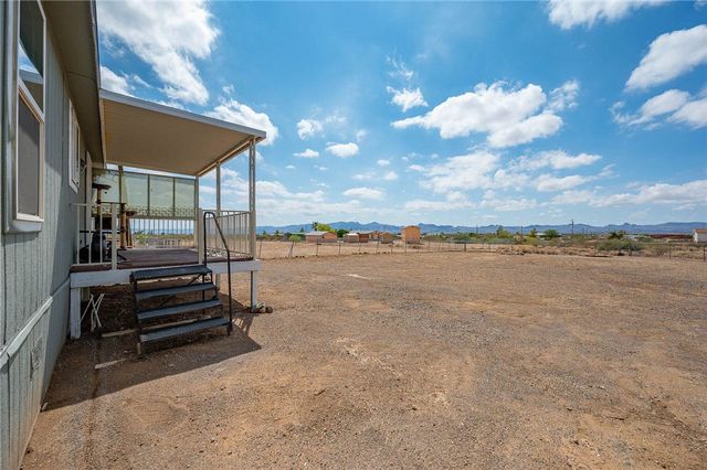 3583 N Avra Road, Golden Valley, AZ 86413