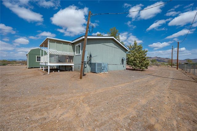 3583 N Avra Road, Golden Valley, AZ 86413