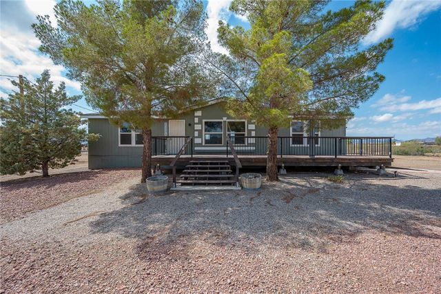 3583 N Avra Road, Golden Valley, AZ 86413