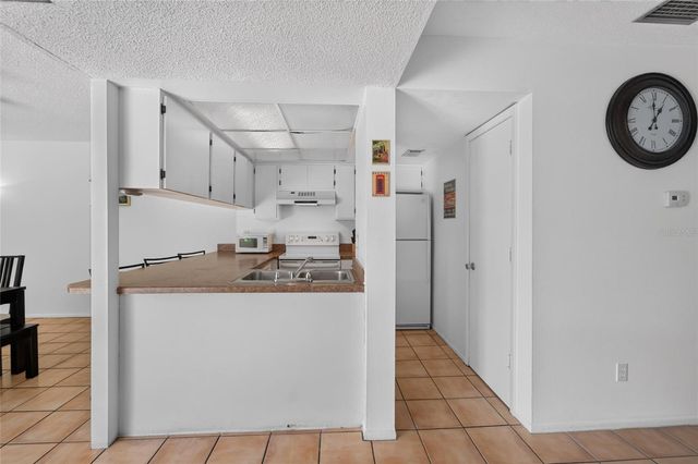 1131 LONGFELLOW ROAD, Sarasota, FL 34243