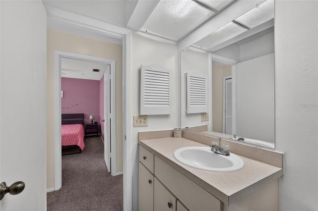 1131 LONGFELLOW ROAD, Sarasota, FL 34243