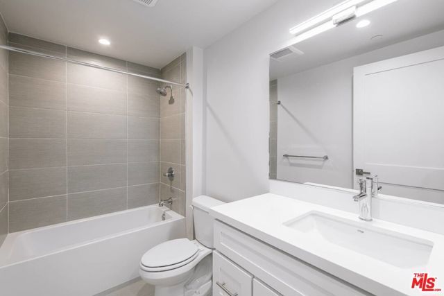 3726 N Kelton Avenue 101, Los Angeles, CA 90034