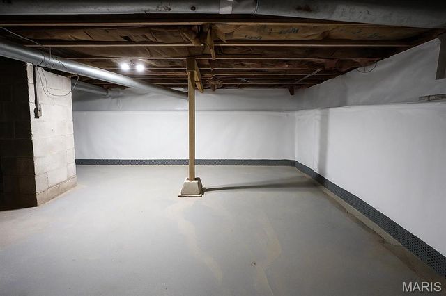 709 Henry Street, Jerseyville, IL 62052