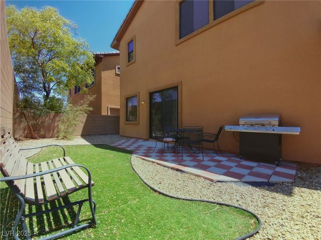 3933 Bagua Court, Las Vegas, NV 89129