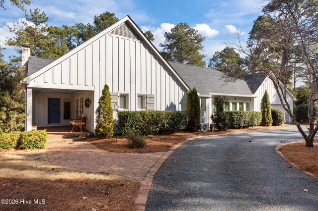 2 Alpine Place, Pinehurst, NC 28374