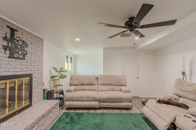 5700 SUN VALLEY Drive, El Paso, TX 79924