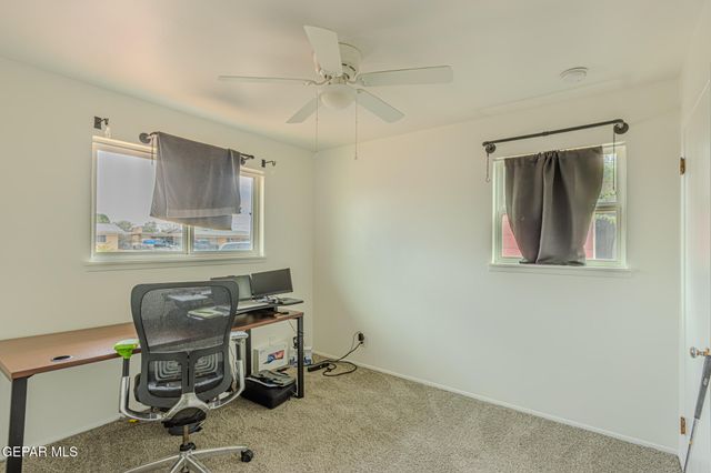 5700 SUN VALLEY Drive, El Paso, TX 79924