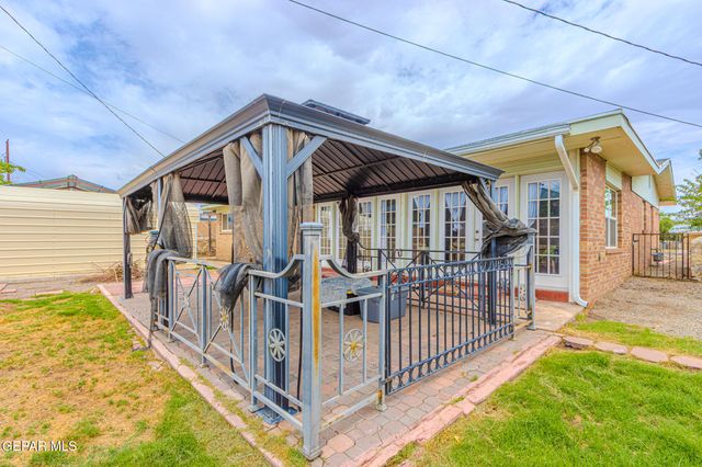 5700 SUN VALLEY Drive, El Paso, TX 79924