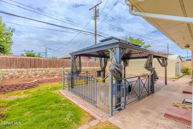 5700 SUN VALLEY Drive, El Paso, TX 79924