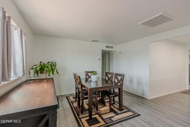 5700 SUN VALLEY Drive, El Paso, TX 79924