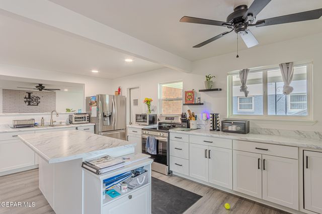 5700 SUN VALLEY Drive, El Paso, TX 79924