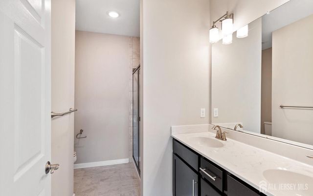 944 halifax Place, Hamilton, NJ 08619