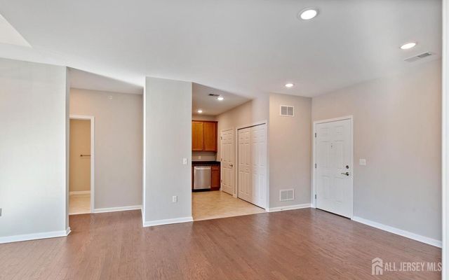 944 halifax Place, Hamilton, NJ 08619