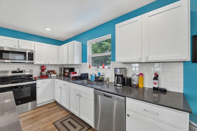 10335 Craven Way, Comstock Twp, MI 49053