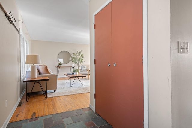 685 Ironwood Drive, Ann Arbor, MI 48103